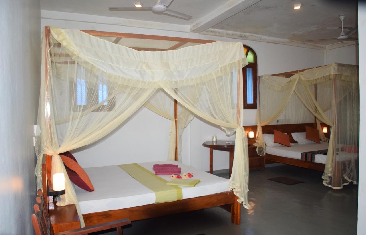 Mira Whales Resort Mirissa Eksteriør billede